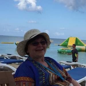 Meet your Posher, Debra